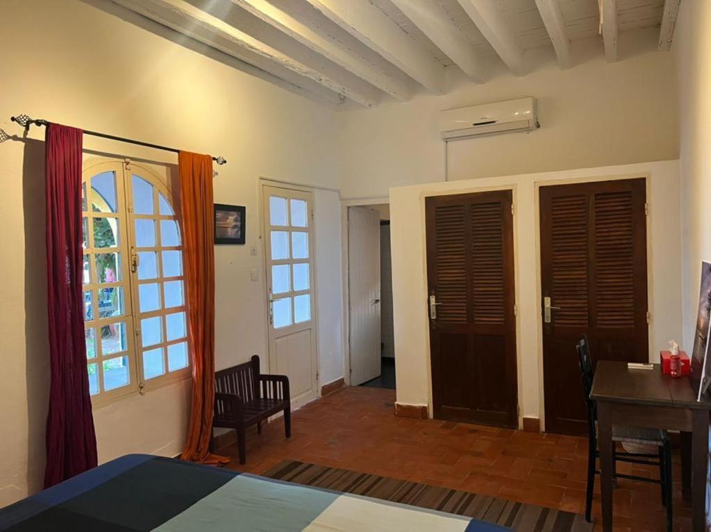 Chez Olivier - Ile De Горе Экстерьер фото