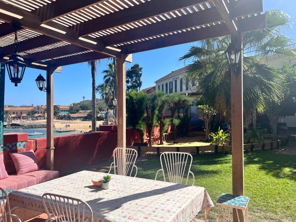 Chez Olivier - Ile De Горе Экстерьер фото